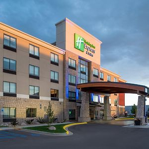 Holiday Inn Express Hotel & Suites Bismarck By Ihg